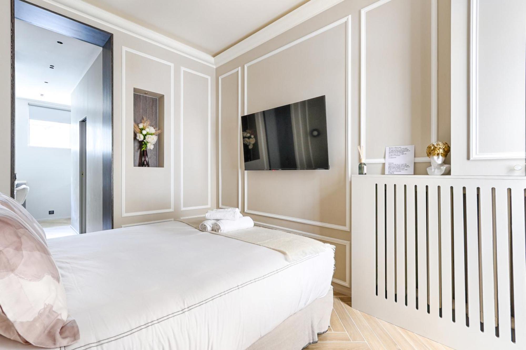 Luxury And Design Studio Invalides Париж Екстериор снимка