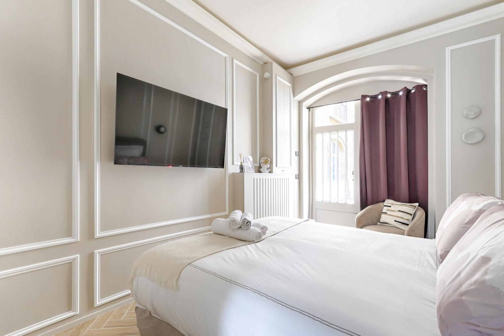 Luxury And Design Studio Invalides Париж Екстериор снимка